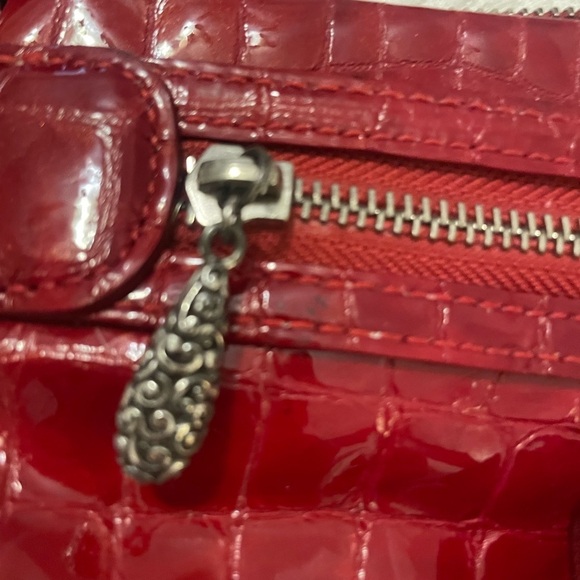 BRIGHTON Cross Body Purse in Croc Embossed Red Patent Leather - Picture 5 of 6